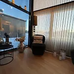 Attraktiv & Smart Funkishytte Pa Nes Strandhager. * Årnes