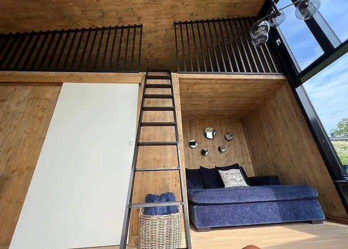 Attraktiv & Smart Funkishytte Pa Nes Strandhager. Casa vacanze Årnes